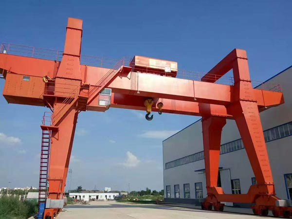 雙主梁門式起重機(jī)