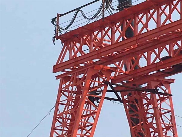 花架雙主梁門式起重機